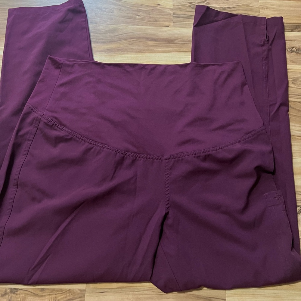 Med Couture Women's Burgundy Stretch Yoga Pants